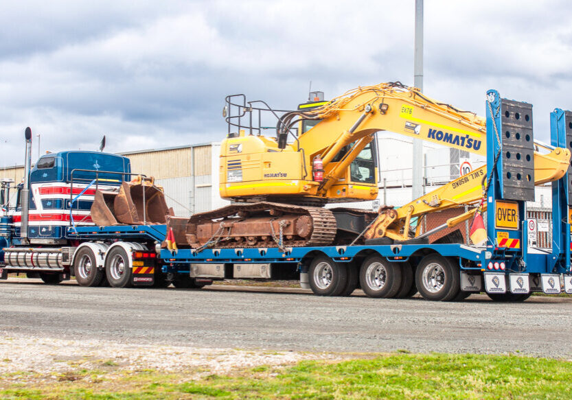 3.5m Tri-Axle Drop Deck Widener Trailer