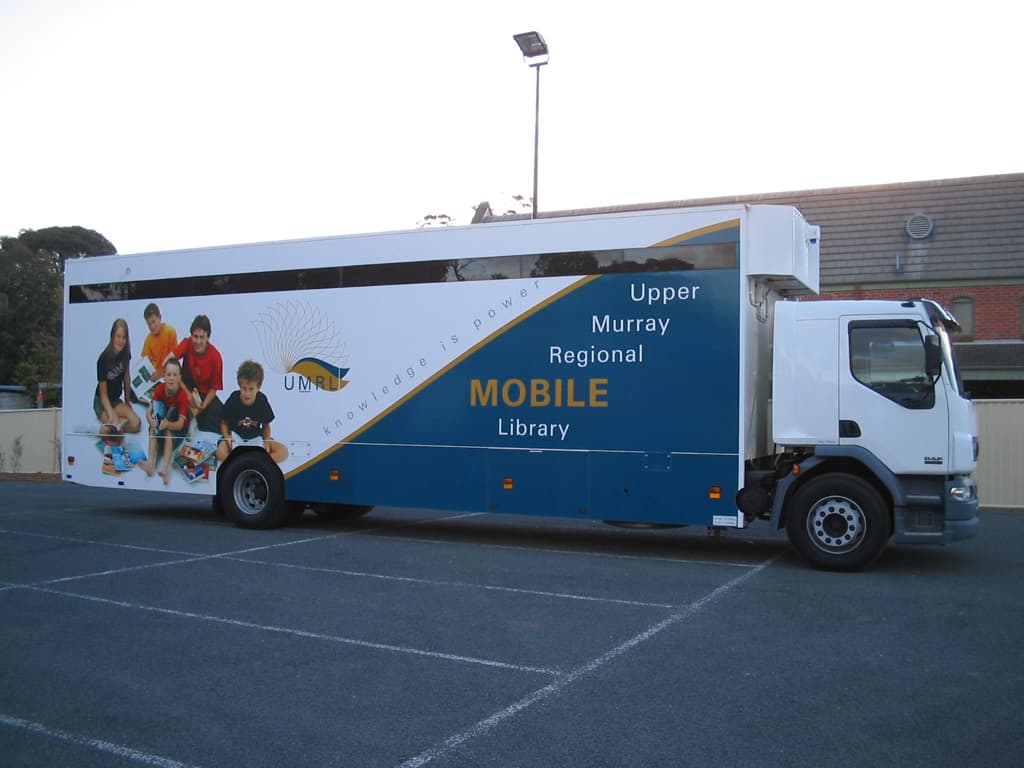 Rigid Truck Based Mobile Libraries & Bookmobiles – Gallery
